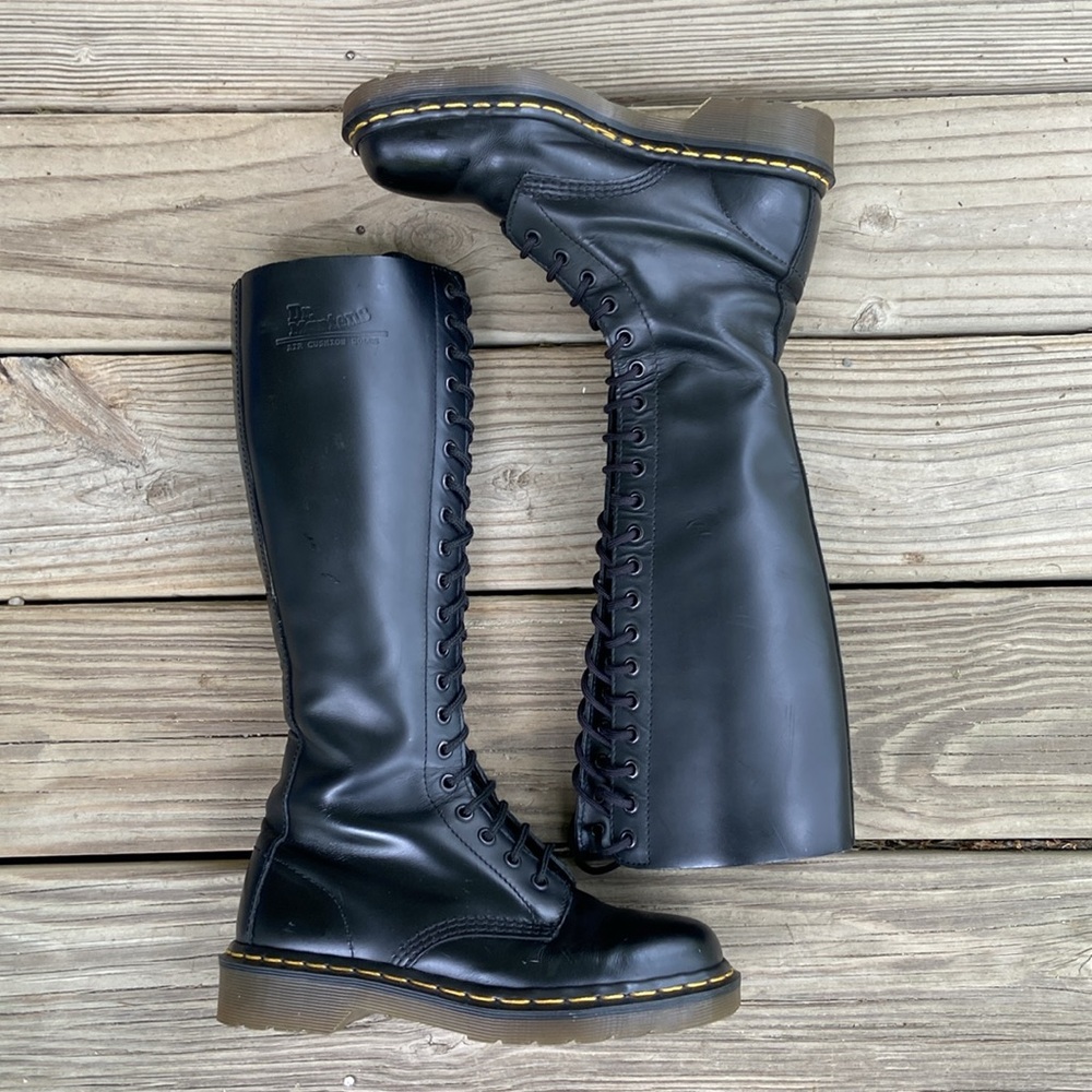 Dr. Martens Vintage 20-Eye 9663 Made in England Smooth Leather Boots Women's 7 - Picture 10 of 15